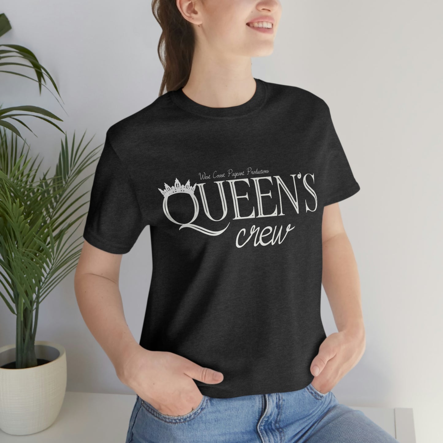 Queen's Crew - Unisex Tee
