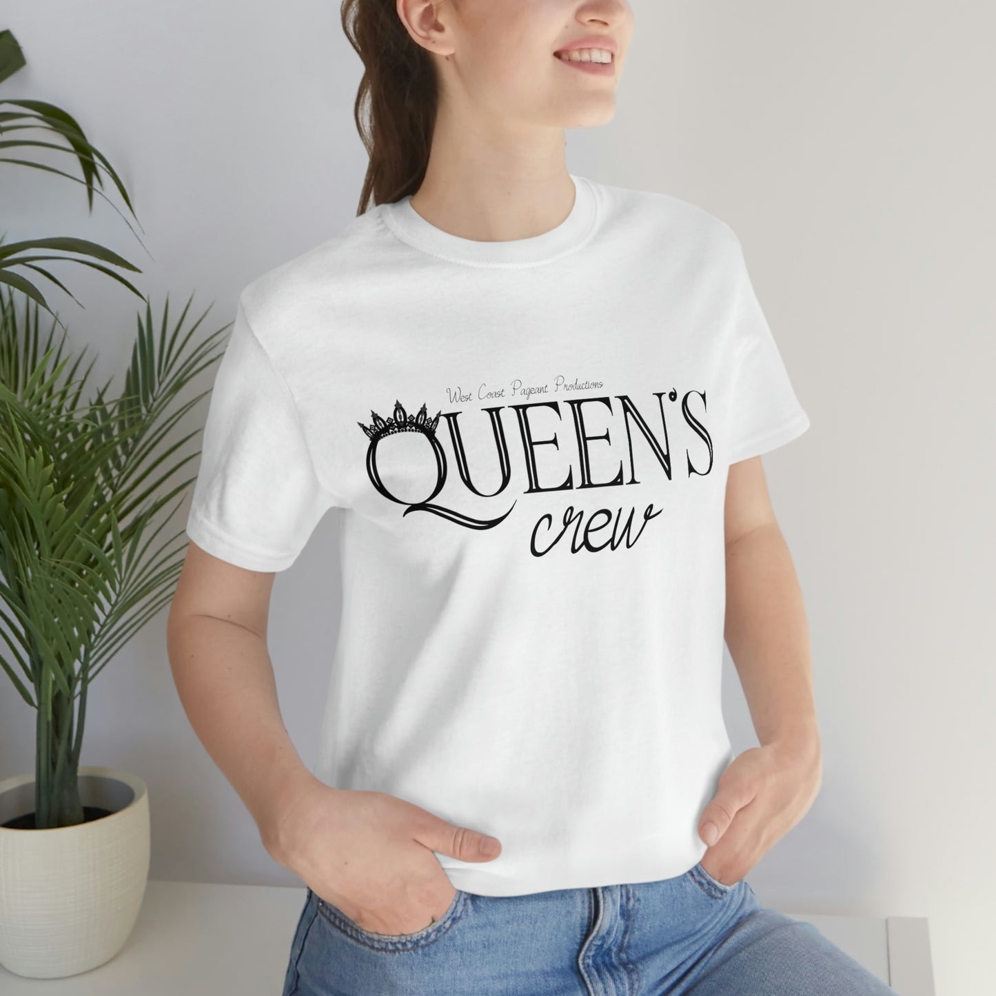 Queen's Crew - Unisex Tee
