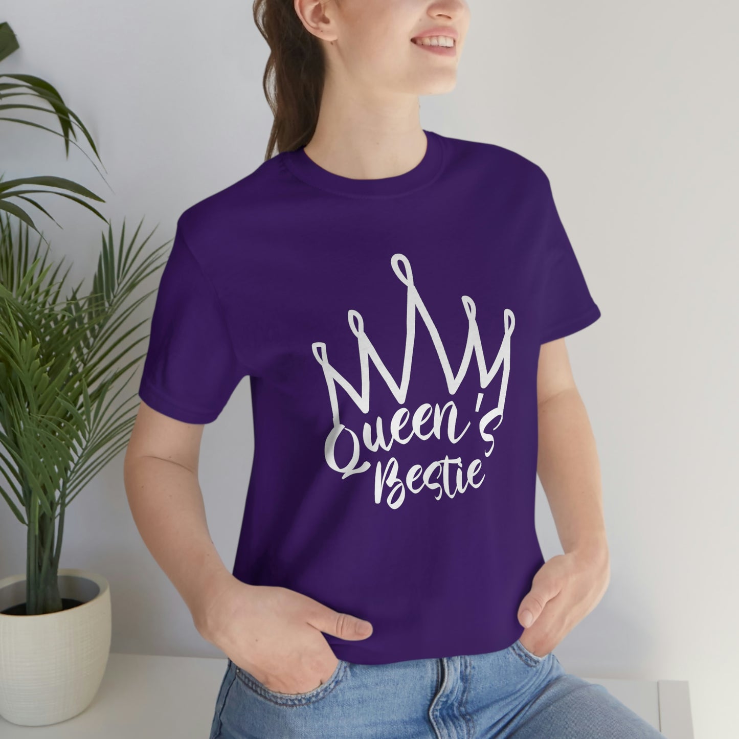 Queen's Bestie - Tee